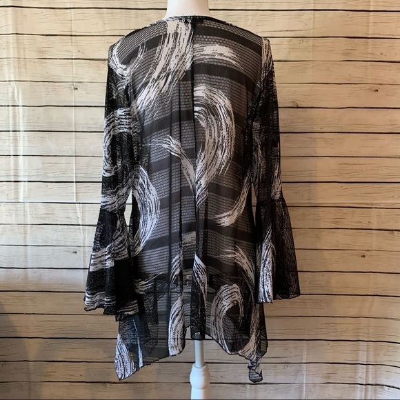 Dor Dor Bell Sleeve Mesh Swimsuit Cover - Picture 8 of 9